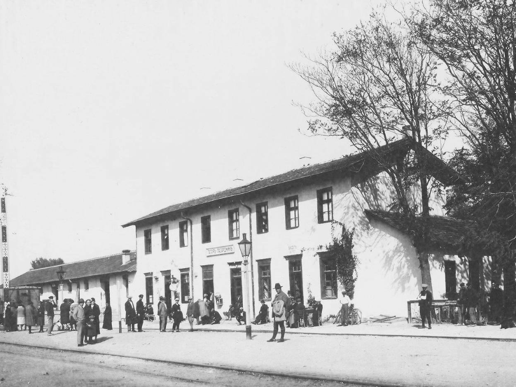 Pazarcık Tren İstasyonu'ndan Araç Kiralama ile Çevre Gezileri
