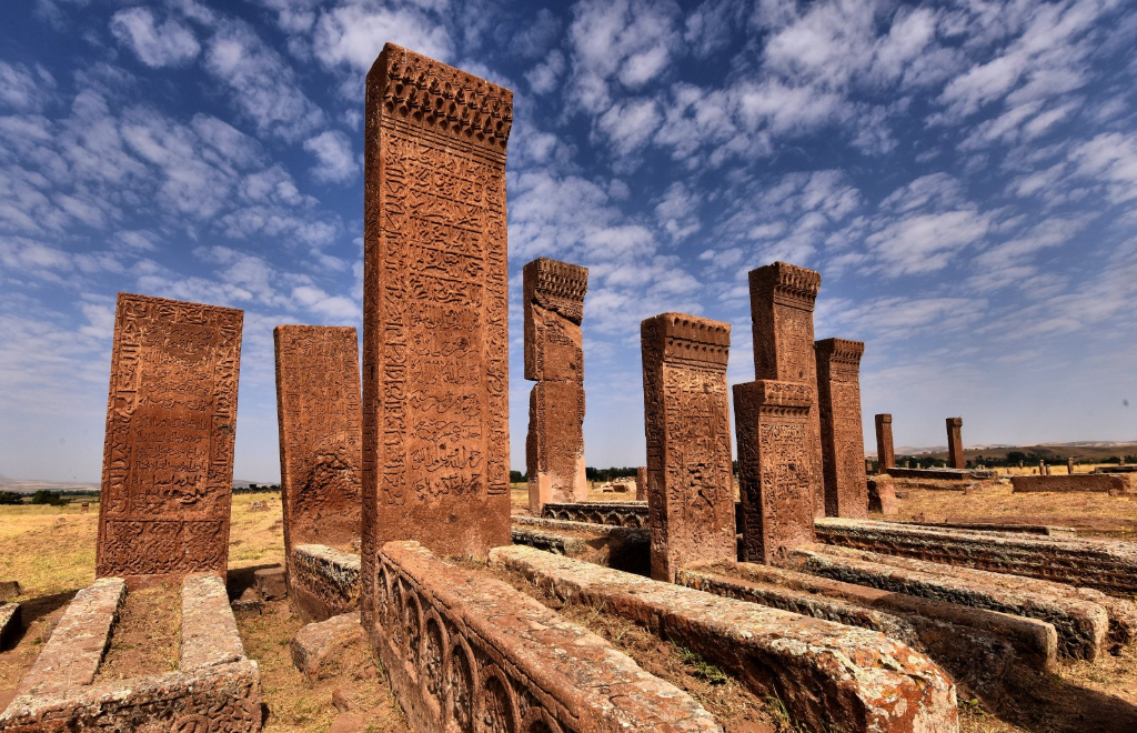 Ahlat Araç Kiralama